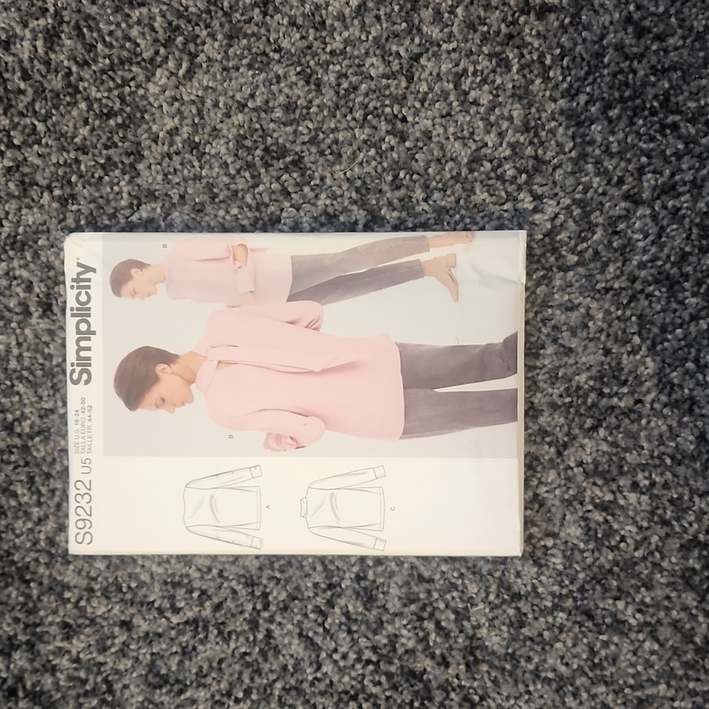 Simplicity 9232 pattern Uncut